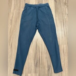 Alphalete Mens Blue Joggers. Size small.